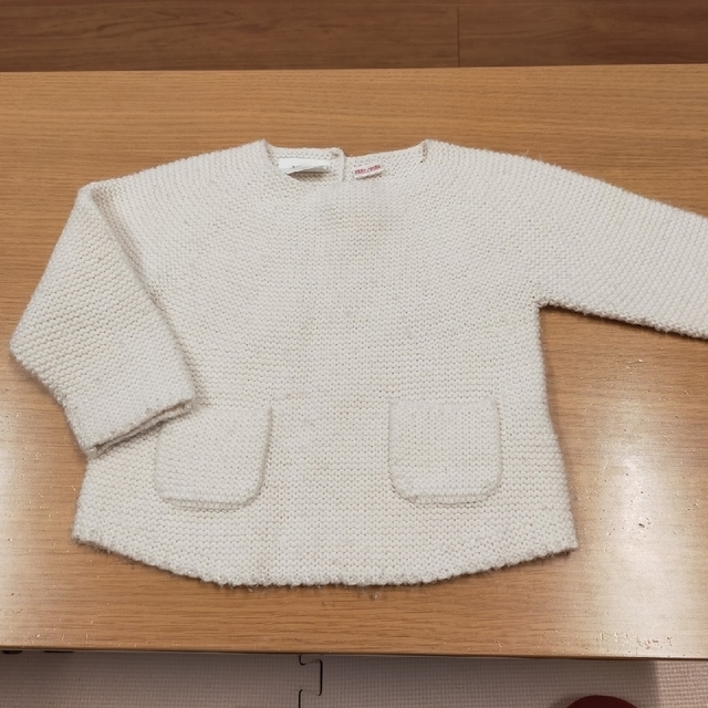 ZARA(ザラ)のZARAニット キッズ/ベビー/マタニティのキッズ服女の子用(90cm~)(ニット)の商品写真