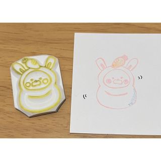 鏡餅ちゃん(にんじん)【消しゴムはんこ】(はんこ)