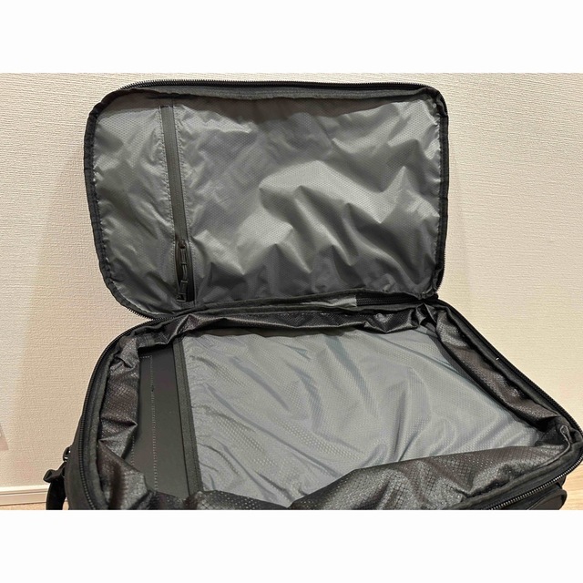 HOLICC ONE「旅して働ける究極のバックパック」 メンズのバッグ(バッグパック/リュック)の商品写真