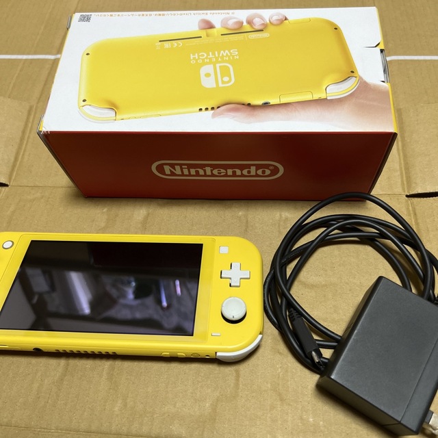 Nintendo Switch Lite イエロー