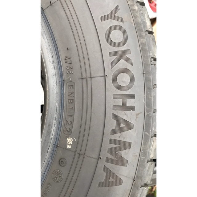YOKOHAMA 195/80R15 22年製　サマータイヤ