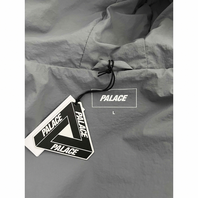 PALACE(パレス)のpalace mountain parka 22aw メンズのジャケット/アウター(マウンテンパーカー)の商品写真