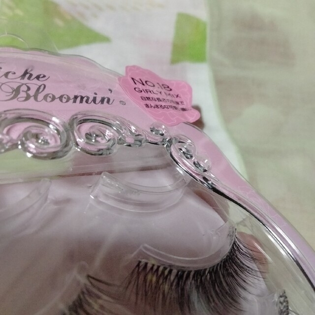 Miche Bloomin'(ミッシュブルーミン)のだんぼちゃんの涙様専用 コスメ/美容のベースメイク/化粧品(つけまつげ)の商品写真