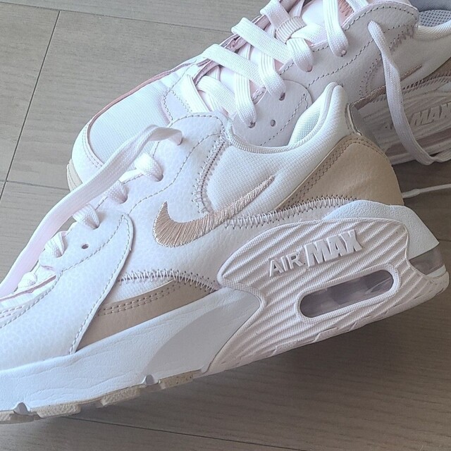 最終値下げ NIKE W AIRMAX EXCEE WDX0113ジムで使う予定で買ったのですが