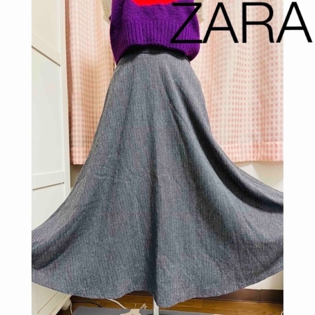 ZARA(ザラ)の美品　ZARA Aライン　フレアスカート　ロングスカート　グレー　サイズXS レディースのスカート(ロングスカート)の商品写真