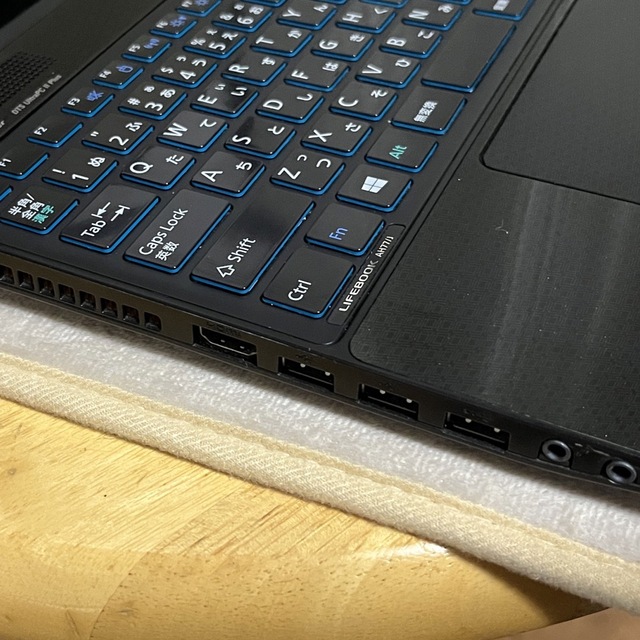 爆速富士通LIFEBOOK AH77/J  Core i7 SSD 1TB