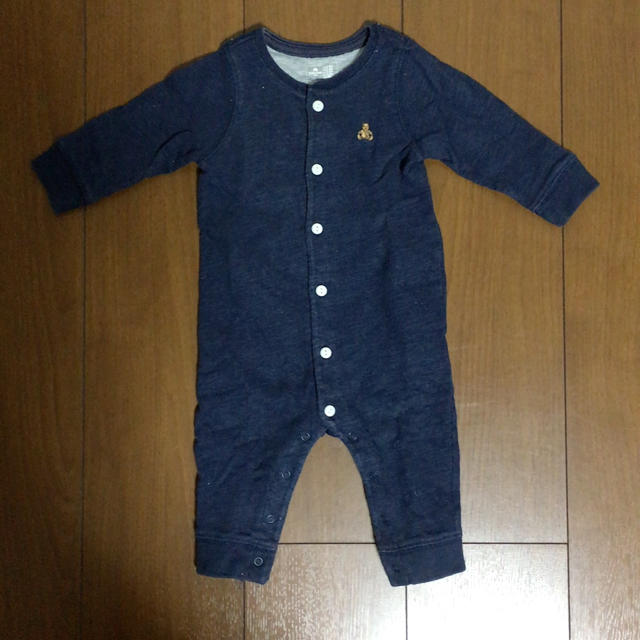 babyGAP(ベビーギャップ)のbabyGAP ネイビー カバーオール 60 キッズ/ベビー/マタニティのベビー服(~85cm)(ロンパース)の商品写真