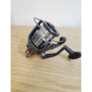 シマノ(SHIMANO)の新品！19 ヴァンキッシュc3000mhg(リール)