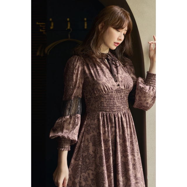 試着のみですHerlipto Winter Floral Long-sleeve Dress