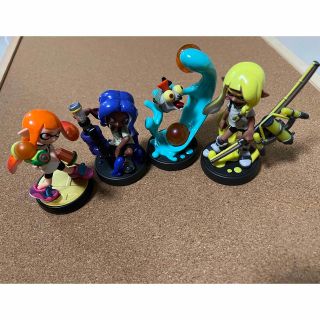 ニンテンドウ(任天堂)のスプラトゥーン3amiiboトリプルセット　ガールオレンジ4点セット(ゲームキャラクター)