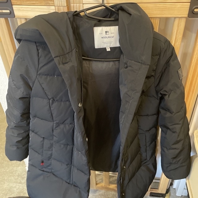 WOOLRICH(ウールリッチ)のウールリッチ130センチダウン キッズ/ベビー/マタニティのキッズ服男の子用(90cm~)(コート)の商品写真