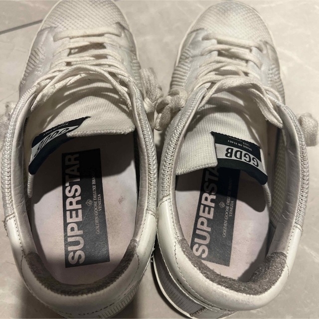 GOLDEN GOOSE(ゴールデングース)のゴールデングーススーパースター レディースの靴/シューズ(スニーカー)の商品写真