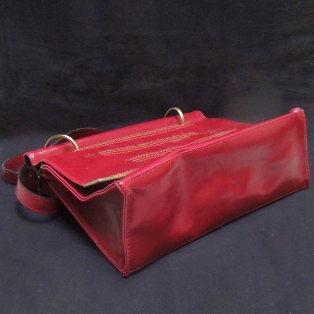 THE EMPORIUM(ジエンポリアム)の【未使用】THE EMPORIUM ジエンポリアム 赤 レッド 真紅 鞄 カバン レディースのバッグ(ショルダーバッグ)の商品写真