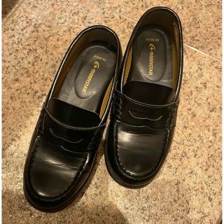 MOONSTAR - 新品 スポルス 本革 靴 ローファー カーキ 24.0の通販 by MOONSTAR - 新品 スポルス 本革 靴 ローファー カーキ 24.0の通販 by