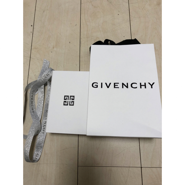 GIVENCHY(ジバンシィ)のジバンシー　ショッパー レディースのバッグ(ショップ袋)の商品写真