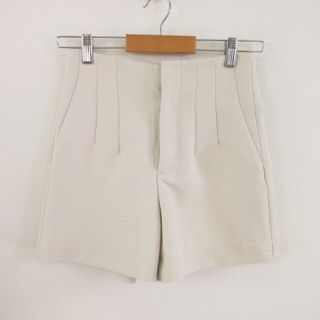 ザラ(ZARA)のザラ ZARA ショートパンツ ハイウエスト ベージュ XS(ショートパンツ)