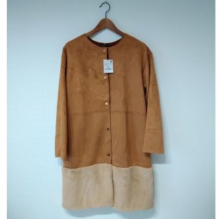 ザラ(ZARA)の【新品未使用】ZARA フェイクレザー フェイクファー ロングコート ノーカラー(ロングコート)