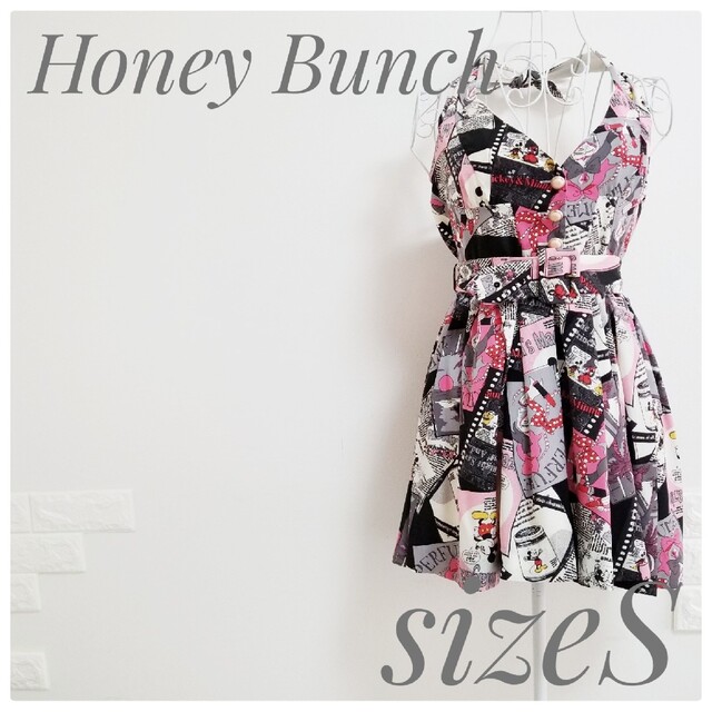 Honey Bunch(ハニーバンチ)の新品未使用 HoneyBunch ディズニー アニメ柄 ホルターネック ワンピ レディースのワンピース(ミニワンピース)の商品写真