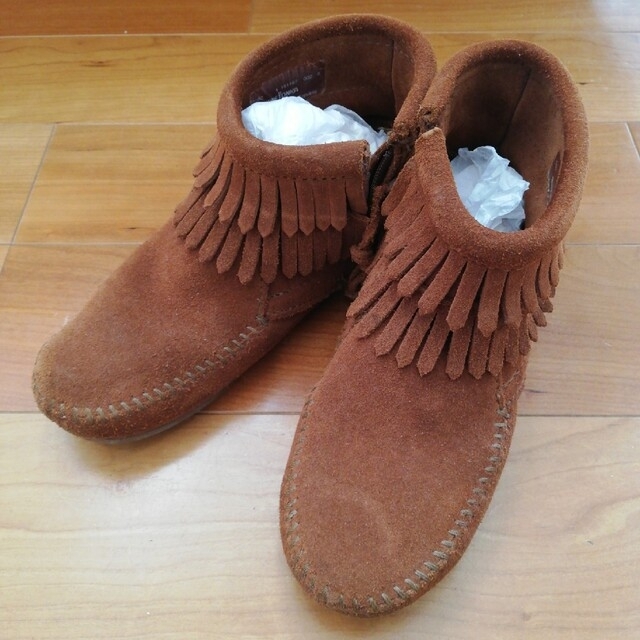 Minnetonka(ミネトンカ)のミネトンカ　キッズサイズ1　20cm キッズ/ベビー/マタニティのキッズ靴/シューズ(15cm~)(ブーツ)の商品写真