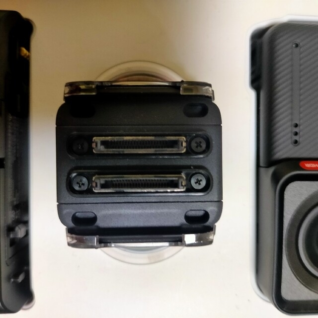 Insta360 ONE RS TWIN EDITION スマホ/家電/カメラのカメラ(コンパクトデジタルカメラ)の商品写真