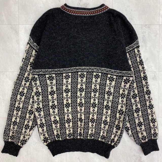 Tyrolean knit cardigan 4