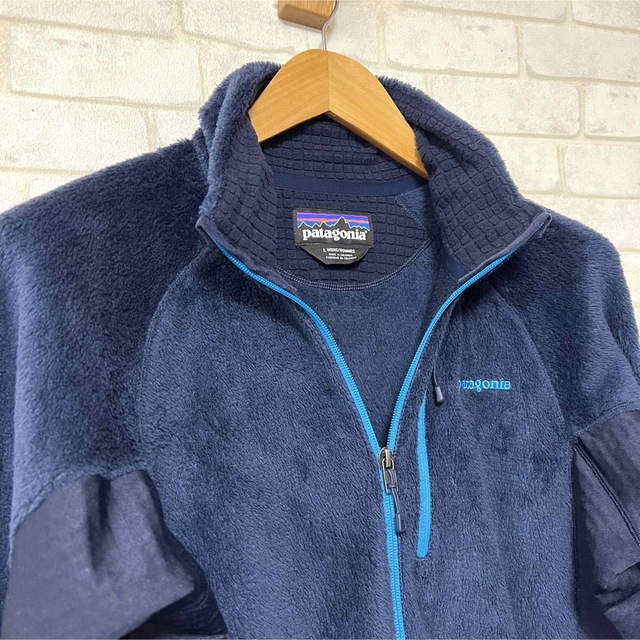 patagonia(パタゴニア)の【希少】Patagonia R2 フリース 25138FA16 メンズLネイビー メンズのトップス(ニット/セーター)の商品写真