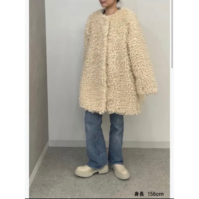 【お値下げ】think fur CurlyFur2wayCollarJacket レディースのジャケット/アウター(毛皮/ファーコート)の商品写真