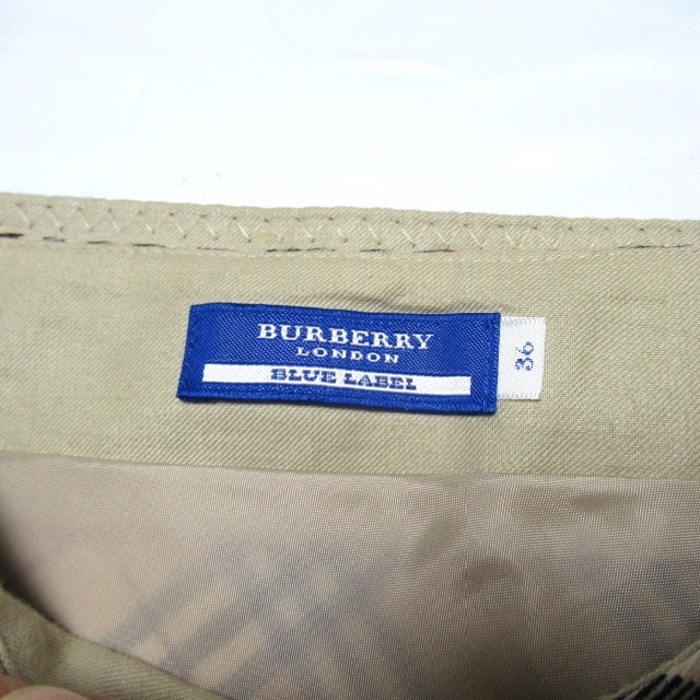 BURBERRY BLUE LABEL(バーバリーブルーレーベル)の 【バーバリーブルーレーベル】ノバチェック ベルト付 フレアスカート 36 レディースのスカート(ひざ丈スカート)の商品写真