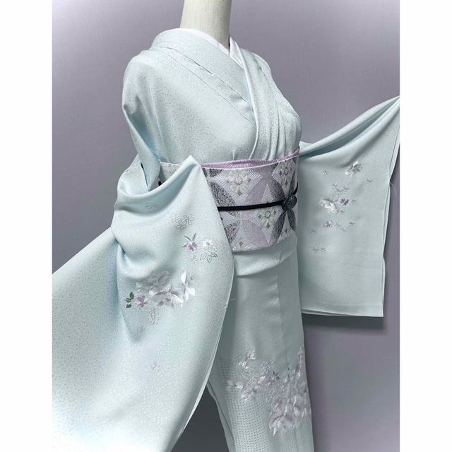 山口美術織物【蘇州 スワトウ刺繍訪問着◇優彩華文】白藍色 パウダー