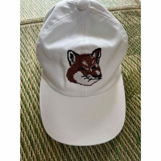 メゾンキツネ(MAISON KITSUNE')の【メゾンキツネ】 キャップ(キャップ)