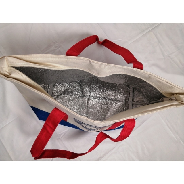 ハローキティ(ハローキティ)の（りーぴょん様専用）ハローキティ保冷バッグ レディースのバッグ(エコバッグ)の商品写真