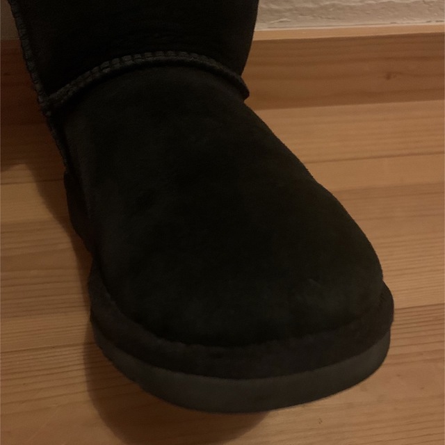 UGG(アグ)のUGG  ブーツ キッズ/ベビー/マタニティのキッズ靴/シューズ(15cm~)(ブーツ)の商品写真