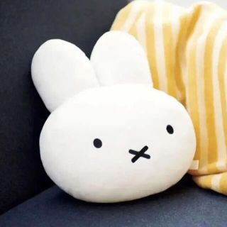 ミッフィー(miffy)のふわふわやわらかミッフィー クッション(キャラクターグッズ)