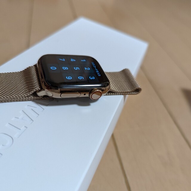 Apple Watch - Apple Watch Series 5 GPS+Cellular 40mmの通販 by shop