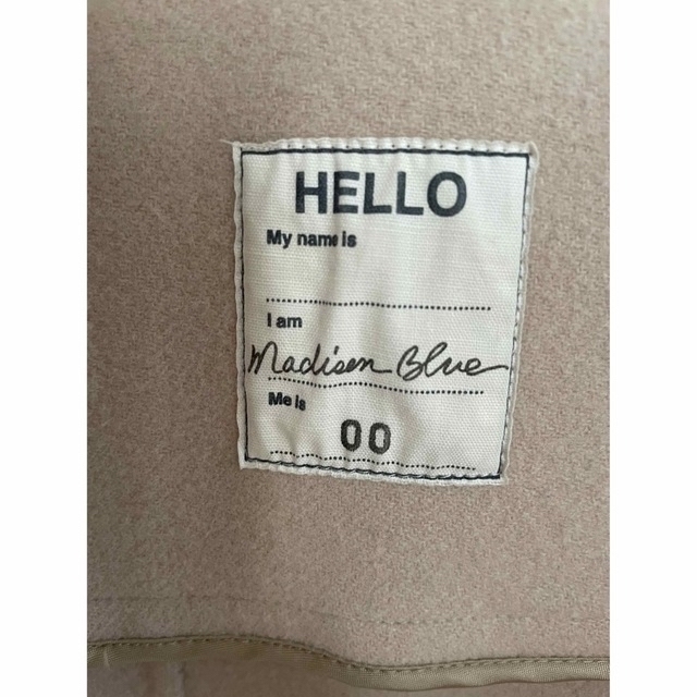 MADISONBLUE(マディソンブルー)のマディソンブルー ベージュのチェスターコート レディースのジャケット/アウター(チェスターコート)の商品写真