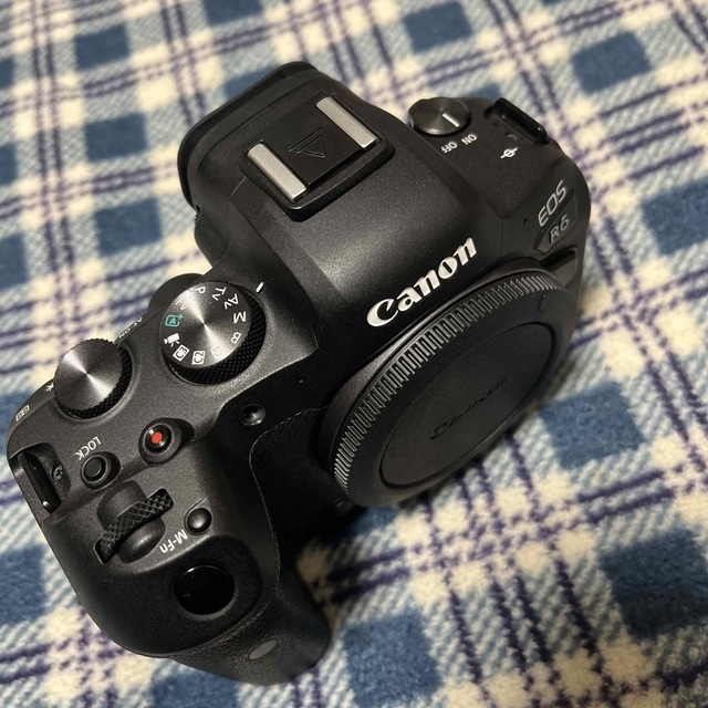 Canon(キヤノン)のCANON EOS R6  スマホ/家電/カメラのカメラ(ミラーレス一眼)の商品写真