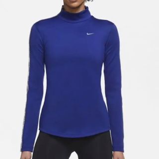 ナイキ(NIKE)の☆新品☆NIKEナイキ ウェア  裏起毛　長袖トップス US-XS(ウェア)