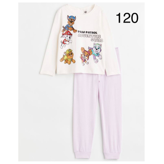 エイチアンドエム(H&M)の《新作》新品未開封　パウパトロール　パジャマ　長袖　120/130(パジャマ)