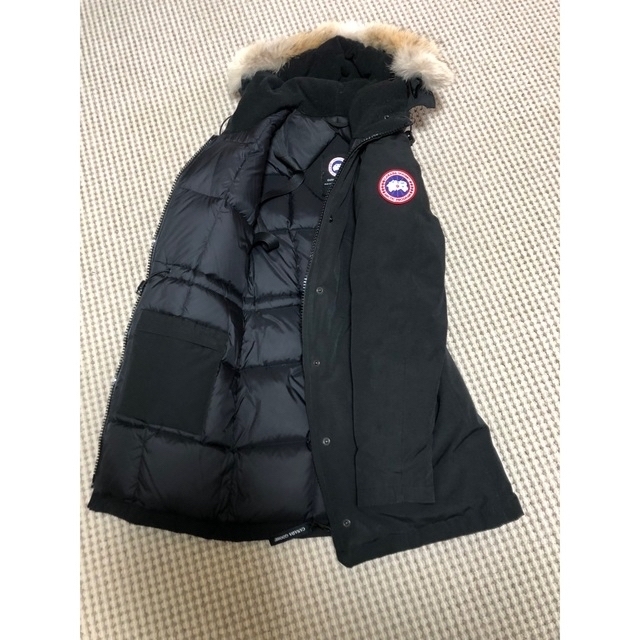 CANADA GOOSE(カナダグース)のポー様専用 カナダグース ヴィクトリアパーカーリアルファー XSサイズ ブラック レディースのジャケット/アウター(ダウンジャケット)の商品写真