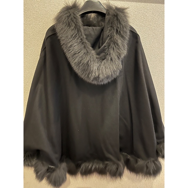 新品未使用品☆SAGA FURS カシミヤ100％ ポンチョ