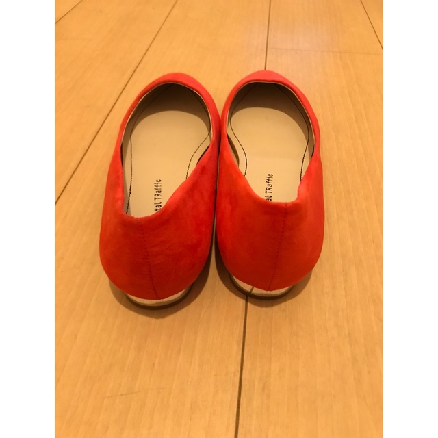 オリエンタルトラフィック　オレンジ　パンプス　フラットシューズ　24.5cm レディースの靴/シューズ(ハイヒール/パンプス)の商品写真