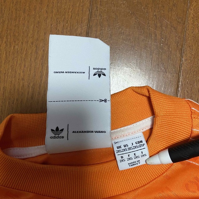 adidas(アディダス)の【maru0402様ご専用！！】アレクサンダーワン　入手困難　総柄メンズM相当 メンズのトップス(Tシャツ/カットソー(七分/長袖))の商品写真