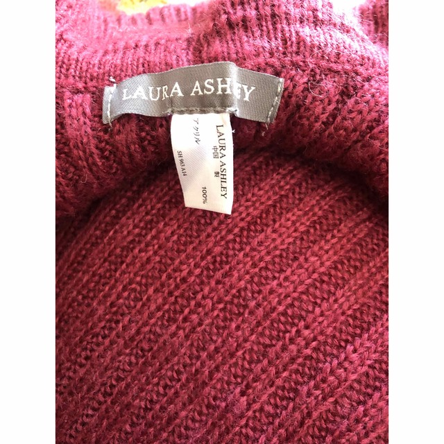 LAURA ASHLEY(ローラアシュレイ)のLAURA ASHLEYのフリルストール(used品)ワイン色 レディースのファッション小物(ストール/パシュミナ)の商品写真