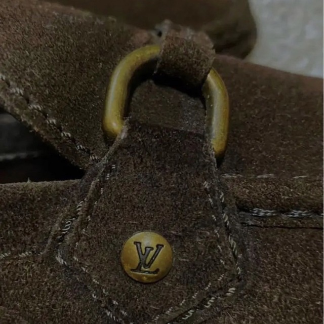 LOUIS VUITTON(ルイヴィトン)の値下！【美品】ルイヴィトン スエードローファー メンズの靴/シューズ(ドレス/ビジネス)の商品写真