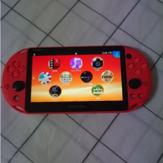 PlayStation®VitaPCH-2000シリーズネオオレンジ液晶美品