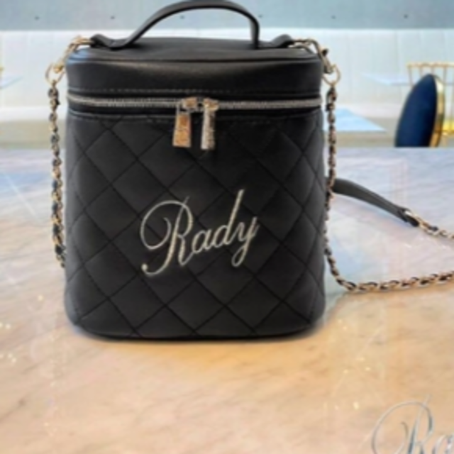 Rady(レディー)の完売 Rady キルティング バニティバッグ チェーン ショルダーバッグ 黒 レディースのバッグ(ショルダーバッグ)の商品写真