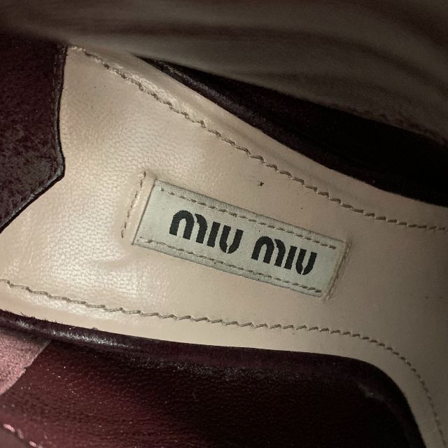 miumiu(ミュウミュウ)の4229 ミュウミュウ スウェード ビジュー ショートブーツ ボルドー レディースの靴/シューズ(ブーツ)の商品写真