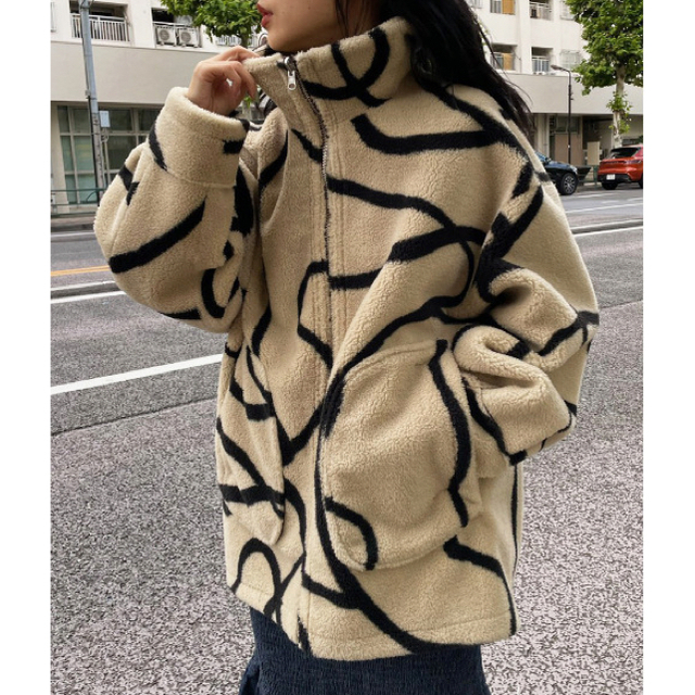 Ameri VINTAGE(アメリヴィンテージ)の【latina様専用】2WAY REVERSIBLE BOA JACKET レディースのジャケット/アウター(ブルゾン)の商品写真