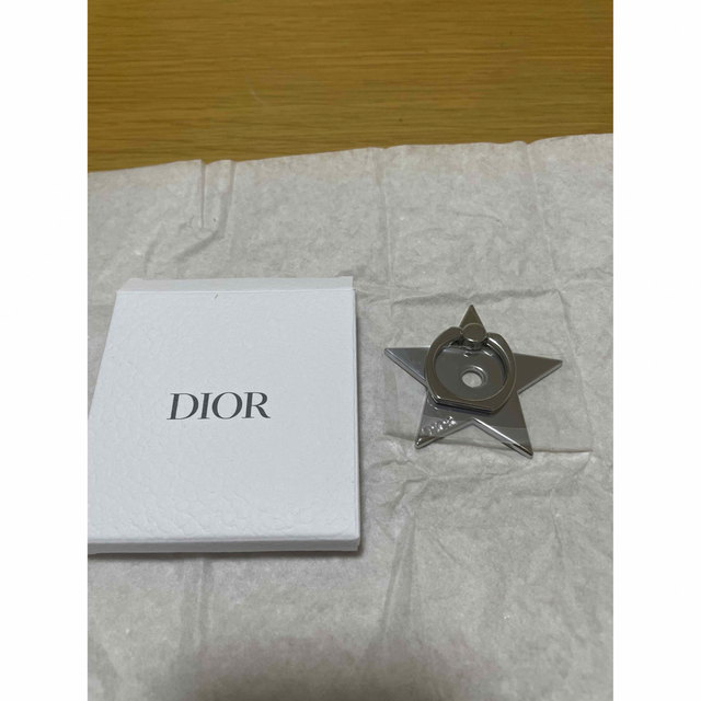 Dior(ディオール)のディオール　スマホリング スマホ/家電/カメラのスマホアクセサリー(その他)の商品写真