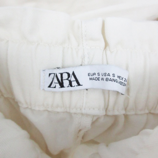 ZARA(ザラ)のザラ ZARA テーパードパンツ アンクル丈 S オフホワイト 白 レディースのパンツ(その他)の商品写真